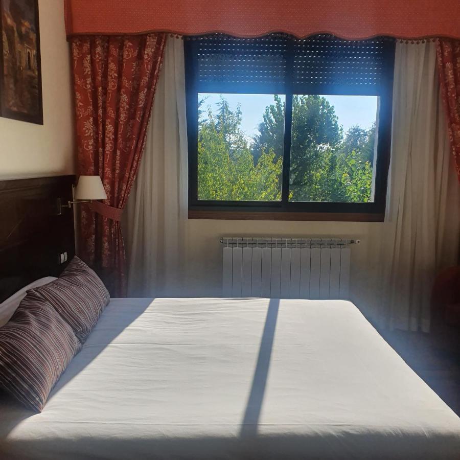 Pazo De Monterrei Hotel โอว์เรนเซ ภายนอก รูปภาพ