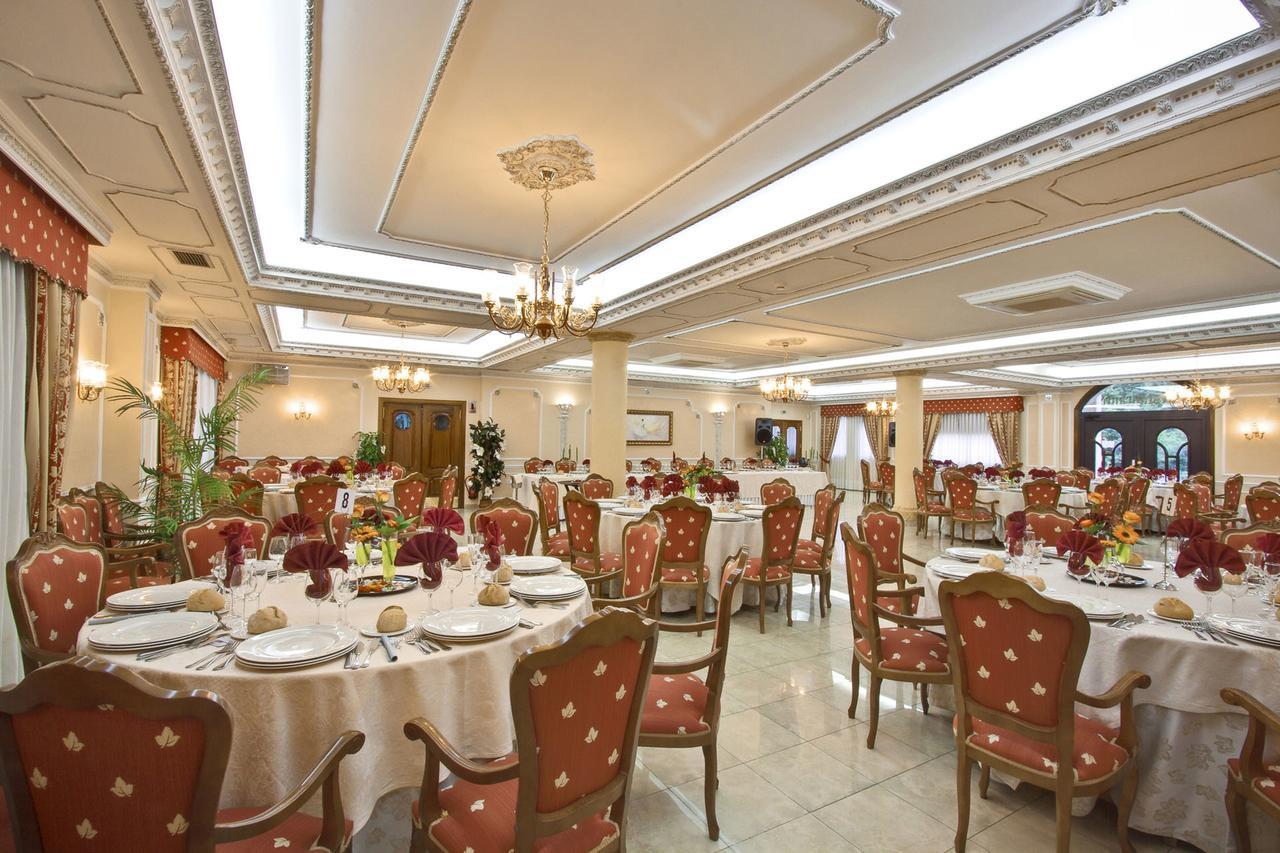 Pazo De Monterrei Hotel โอว์เรนเซ ภายนอก รูปภาพ